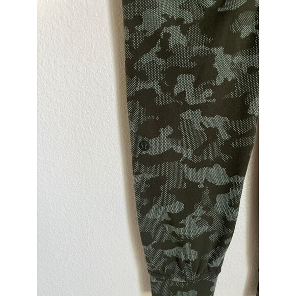 Lululemon Ready to Rulu Jogger 29" in Heritage Camo Dark Olive Green Size US 2 - Picture 4 of 5